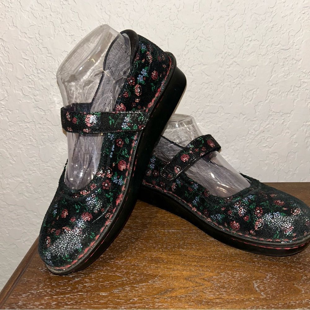 Mary Jane Floral Sparkle Shoes - Black with Pink & Green Accents
